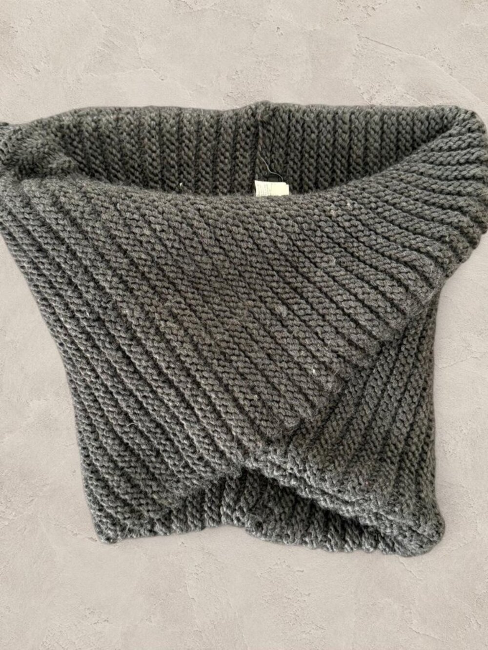 Charcoal Gray Chunky Knit Infinity Scarf – Cozy Winter Cowl